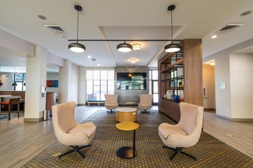 Standard King Room Near SJV Playground HOU 15 Luxury Bookings