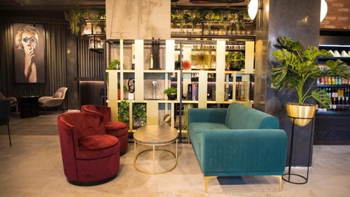 Standard Room Near Blue Canary Studio LON 6 Luxury Bookings