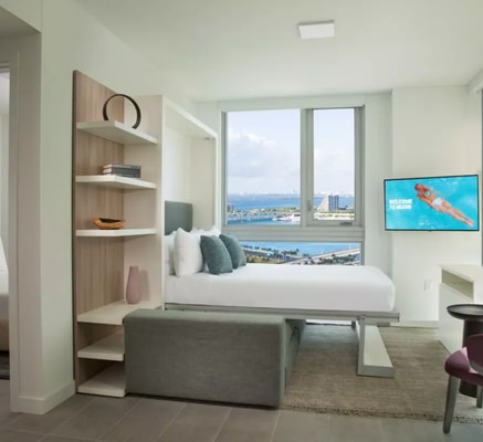 One Bedroom Pad Near Bayfront Park MIA 2 Luxury Bookings