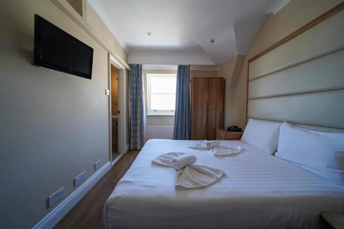 Double Room Near Sussex Gardens LON 2 Luxury Bookings
