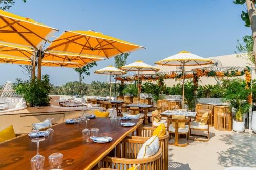 Luxury Club Oceanfront Room Near France Consulate 8 Luxury Bookings