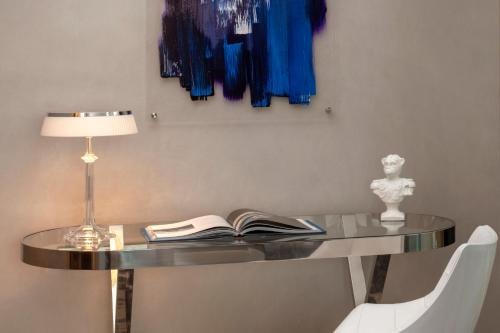 Urban Living King Studio Near Regalia Tower Dubai 3 Luxury Bookings