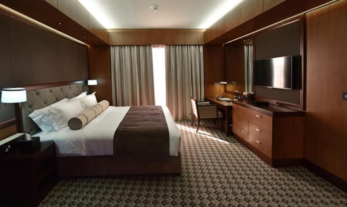 Classic King Or Twin Room Near Mall Of Al Ain 2 Luxury Bookings