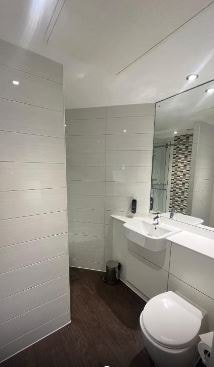 Deluxe Double Room Near Muslim Welfare House LON 4 Luxury Bookings
