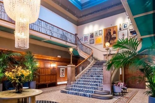 King Room Near London City Mission LON 5 Luxury Bookings