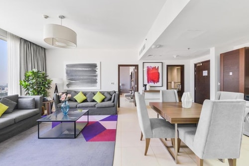 Deluxe Two Bedroom Apartment Near Park Place Tower 7 Luxury Bookings