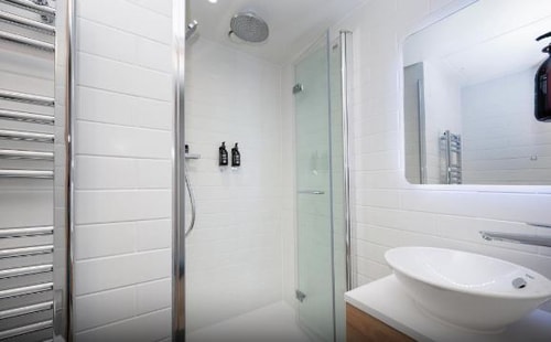 Wilde Studio Near Apex Table Tennis LON 6 Luxury Bookings