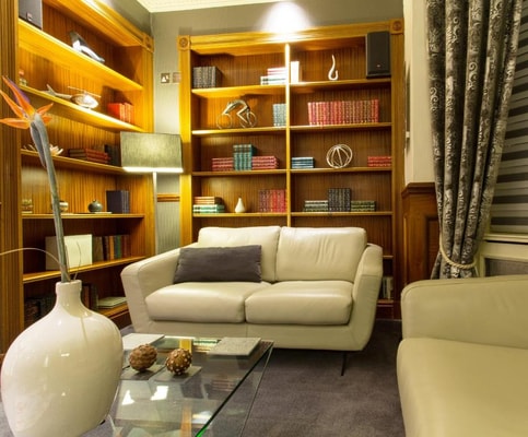 Double Room Near Bramham Gardens LON 7 Luxury Bookings
