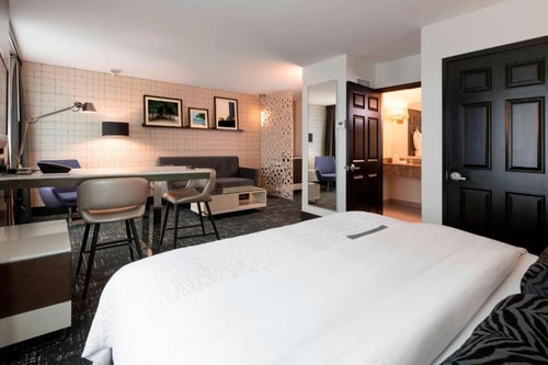 Junior Suite Near Two Galleria Tower DAL 2 Luxury Bookings
