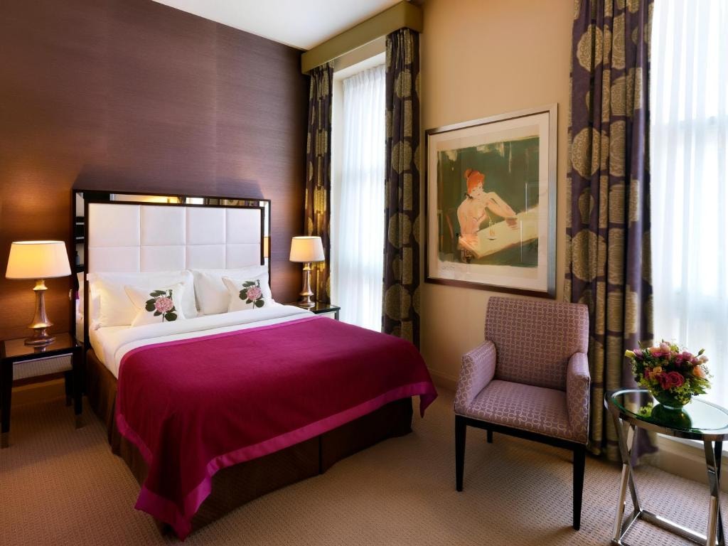 Deluxe Double Room Near Global Counsel LON Luxury Bookings