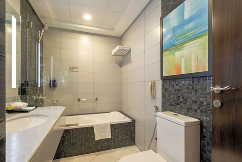 King or Twin Room Near Copper Kettle Restaurant 10 Luxury Bookings