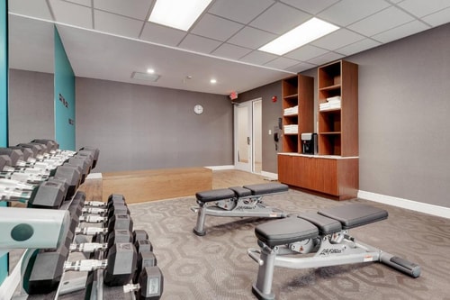 King Room Near Windfern Business Park HOU 10 Luxury Bookings
