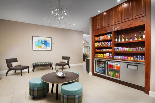 Studio Suite Near Glazer's Beer and Beverage DAL 11 Luxury Bookings