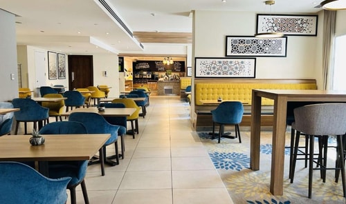King Or Twin Room Pet Friendly In Dubai Al Barsha 9 Luxury Bookings