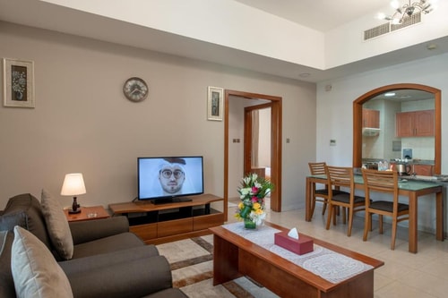 Deluxe Two Bedroom Apartment Near Mall Of Emirates 4 Luxury Bookings