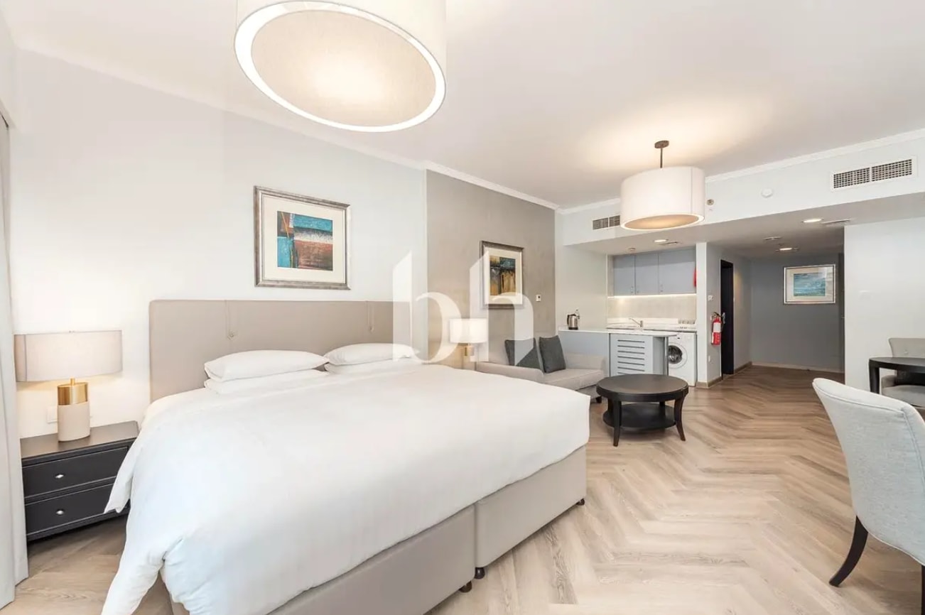 Studio Apartment Near Dubai Marine Club Luxury Bookings