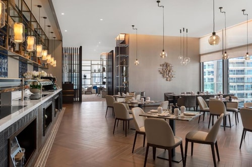 Deluxe One Bedroom Suite Near Dubai Marina Walk 7 Luxury Bookings