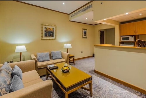 One Bedroom Suite Near Mashreq Metro Station Ae 4 Luxury Bookings