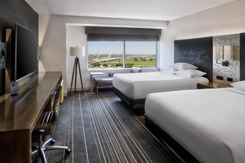 Queen Room Near Reunion Tower DAL Luxury Bookings