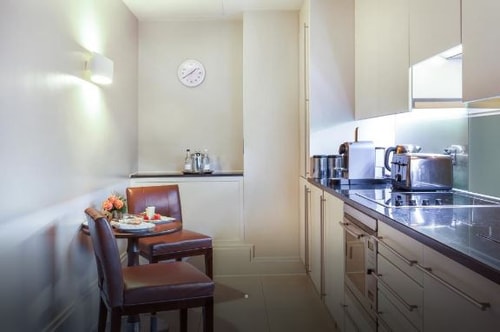 Kings Junior Suite Near Christchurch Gardens LON 2 Luxury Bookings