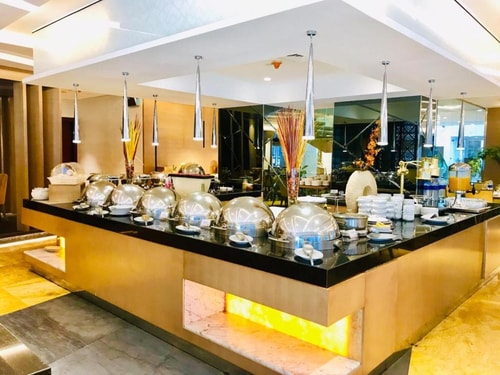 Classic Room Near Burhani Mosque Dubai 15 Luxury Bookings