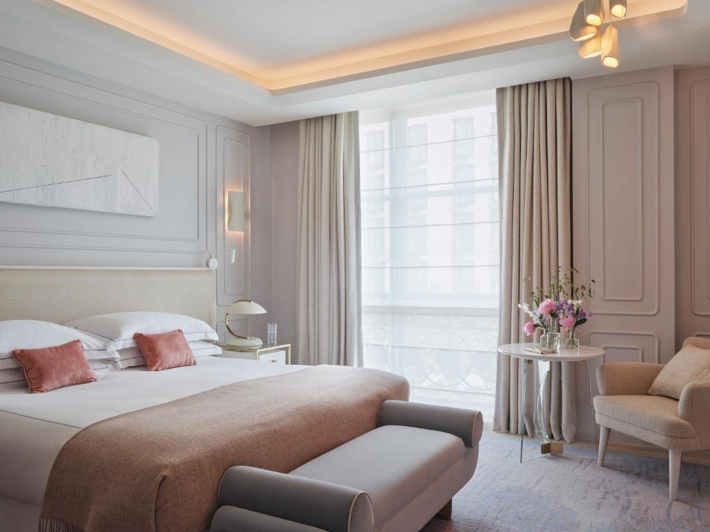Superior King Room Near Lyceum Theatre LON Luxury Bookings