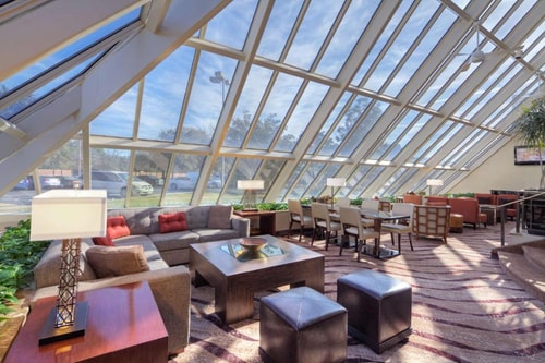 King Room Near Grace Presbyterian Church HOU 4 Luxury Bookings