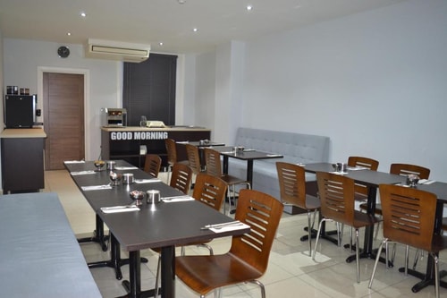 Double Or Twin Room Near Air Manage LON 15 Luxury Bookings