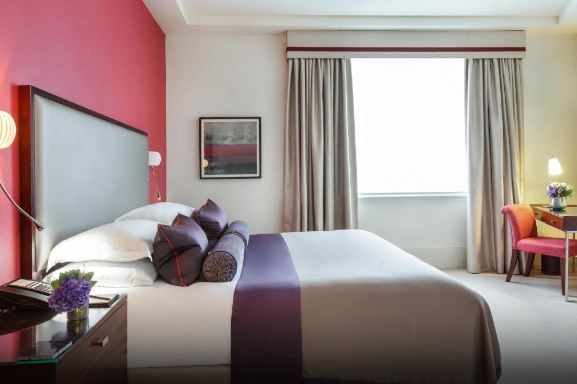 1 Bedroom Suite Near Christchurch Gardens LON Luxury Bookings