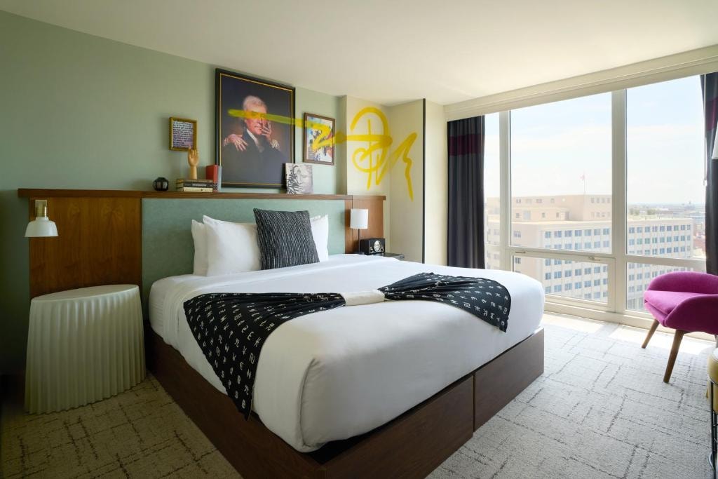 Deluxe King Or Twin Room Near Consulate Poland WDC Luxury Bookings