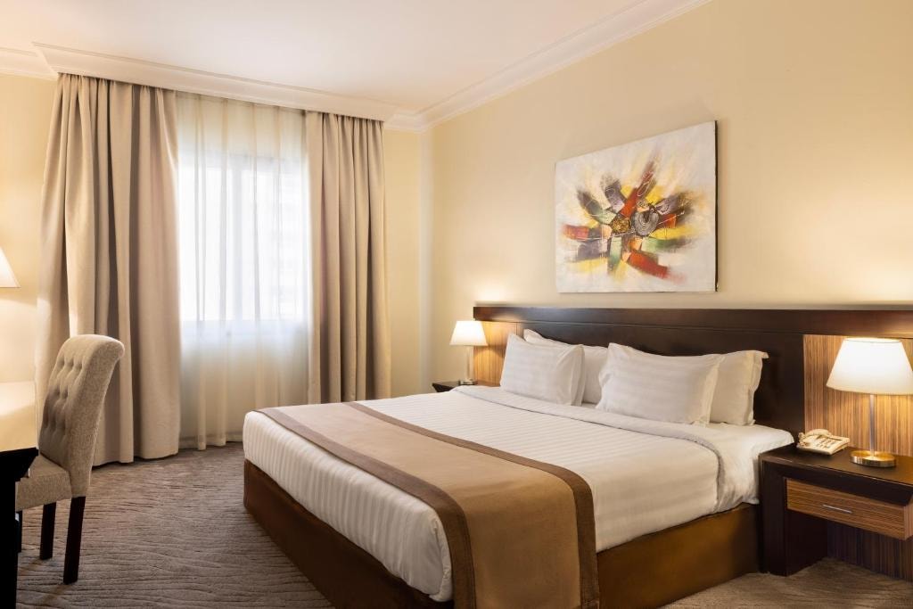 One Bedroom Apartment Near Al Rigga Metro Luxury Bookings
