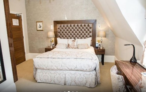 Classic Room Near Vietnamese Pastoral Centre LON 1 Luxury Bookings