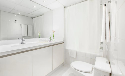 Two Bedroom Apartment Near Burjuman Metro Station 9 Luxury Bookings