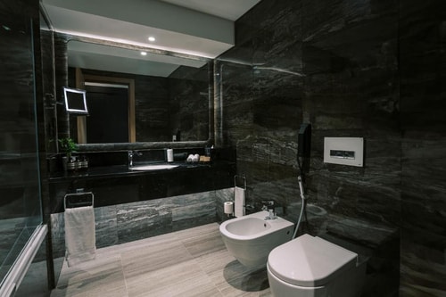 Deluxe King Or Twin Room Near Viva Supermarket 5 Luxury Bookings