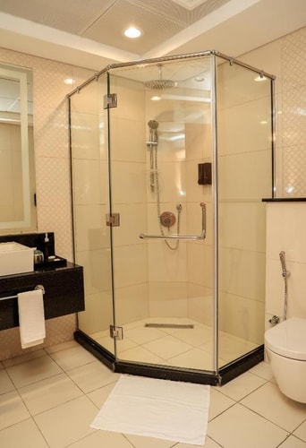 Premier King Room Near Al Ghurair Centre 3 Luxury Bookings