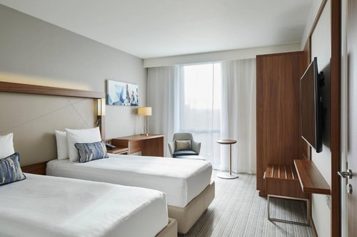 Guest King Or Twin Room Near City Airport London 1 Luxury Bookings
