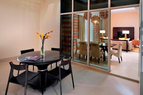 Three Bedroom Apartment Near Al Wasl Sports Club 5 Luxury Bookings