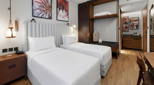 Deluxe Room Near Generation Iron Gym Dubai 2 Luxury Bookings