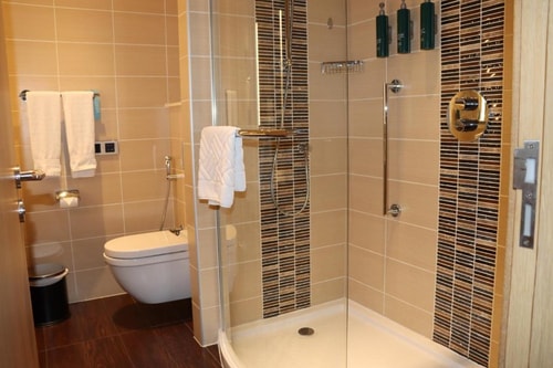 King Or Twin Room Near The B1 Mall Duabi 6 Luxury Bookings