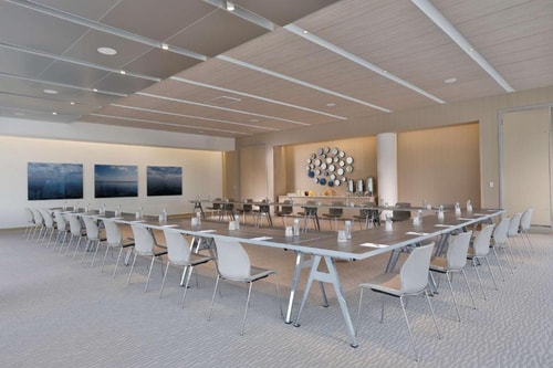 Queen Room Near The Artisan Craft Kitchen DAL 6 Luxury Bookings