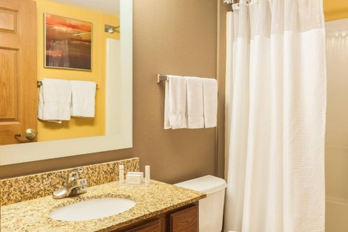 Queen Studio With Sofa Bed Near Planet Fitness HOU 4 Luxury Bookings