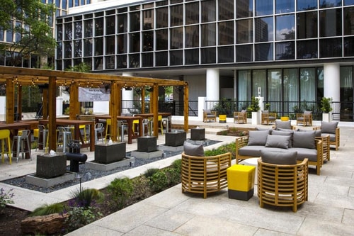 Standard King Room Near Harmonica Man Park HOU 5 Luxury Bookings