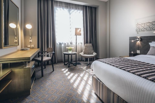 Classic King Or Twin Room Near Al Ain Market 2 Luxury Bookings