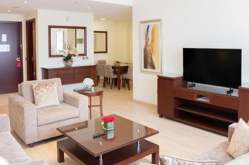 One Bedroom Apartment Near Internet City Metro 5 Luxury Bookings