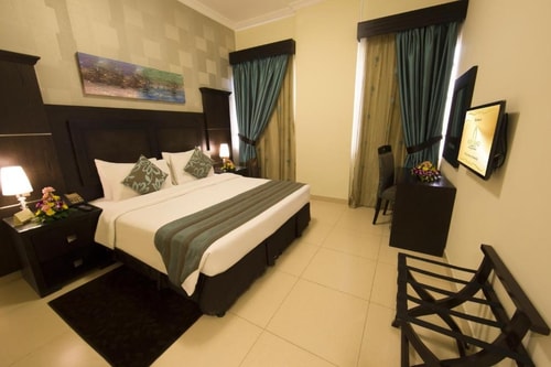 Classic Two Bedroom Apartment Near Ski Dubai Luxury Bookings