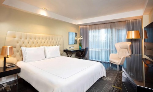 Superior Double Room Near Go Mammoth LON Luxury Bookings