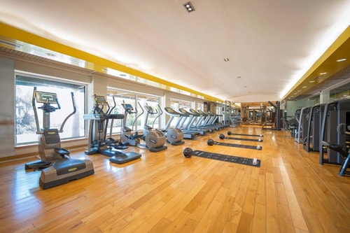 3 Bedroom Apartment Near Rules Public Relations 13 Luxury Bookings