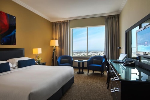 Guest Room Near Skyline Residence Sheikh Zayed RD 2 Luxury Bookings
