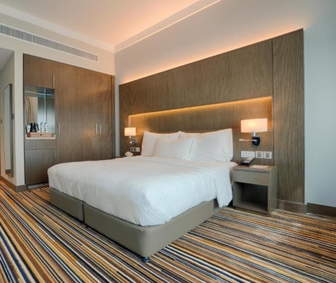 Luxury King Or Twin Room Next To Internet Metro 3 Luxury Bookings
