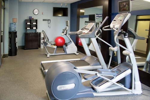 King Room Near Wilchester Elementary School HOU 12 Luxury Bookings